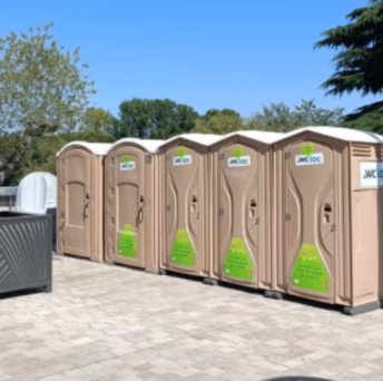 Un événement écoresponsable ? Découvrez la gamme toilettes sèches de WC Loc